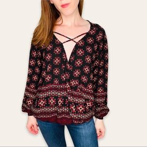 Harlowe & Graham Long Sleeve Cross Neck Blouse Black and Red Size X-Small